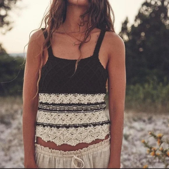 Zara Black and Cream Crochet Knit Color block Sweater Cami Tank Top Small - Picture 1 of 8